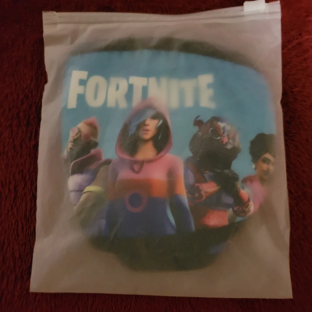 NWT KIDS FACE MASK FORTNITE 2 PACK UNISEX SIZE ONE SIZE FITS ALL
